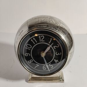 Vintage Pier 1 World Clock Art Deco Globe Retro Metal Silver Tested
